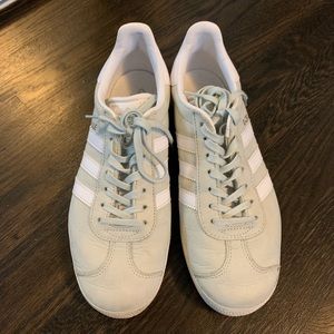 Women’s adidas gazelle sneakers size 8.5
